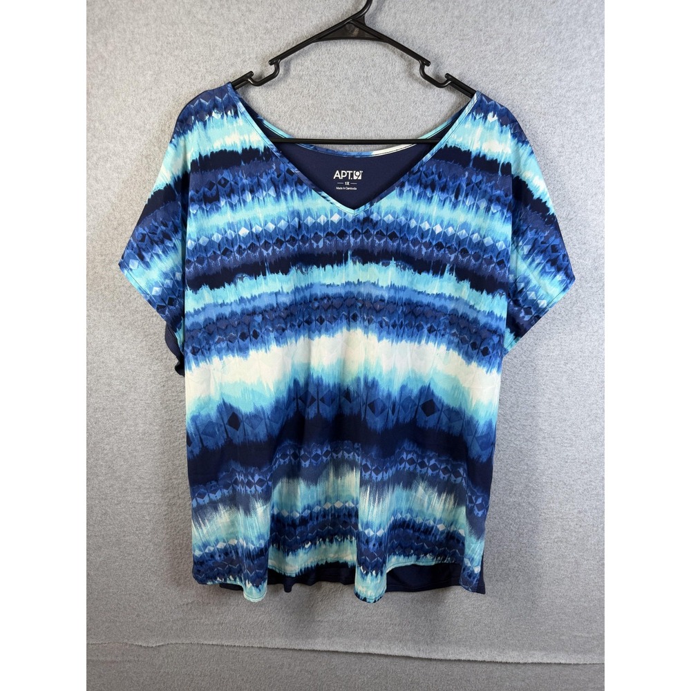 Apt. 9 Blouse Womens 1X Blue Geometric Dolman Short Sleeve Knit Top Casual